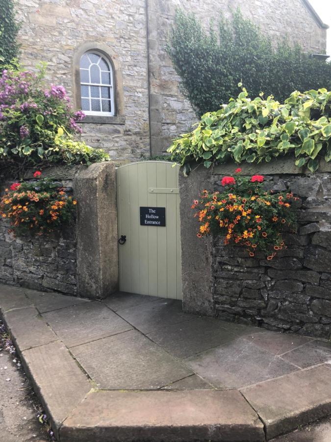 The Hollow Bed And Breakfast Great Longstone Exterior photo